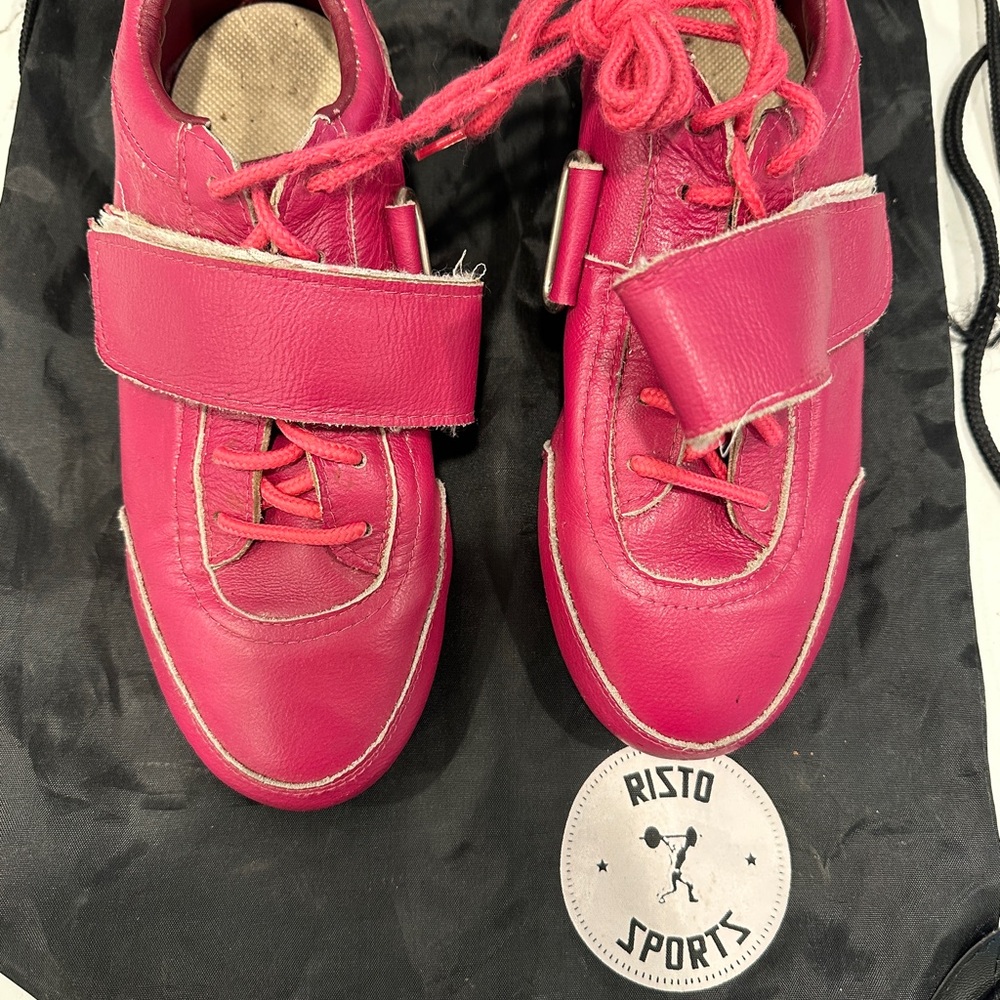 Risto Sports Olympicos- Pink! 10.5 women, 8.5 men. Good condition used! Rare!